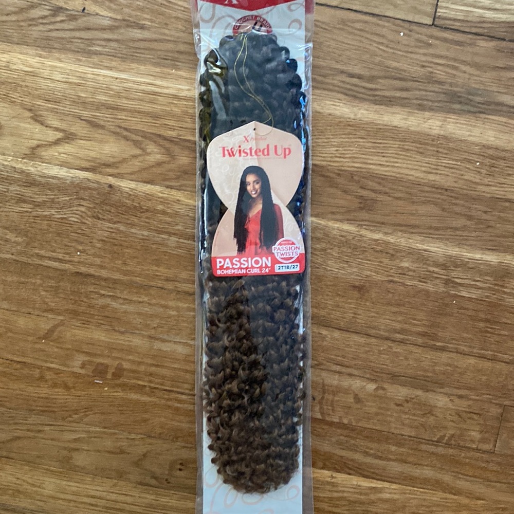 X-Pression Twisted Up Passion Bohemian Curl 24” (7Packs)